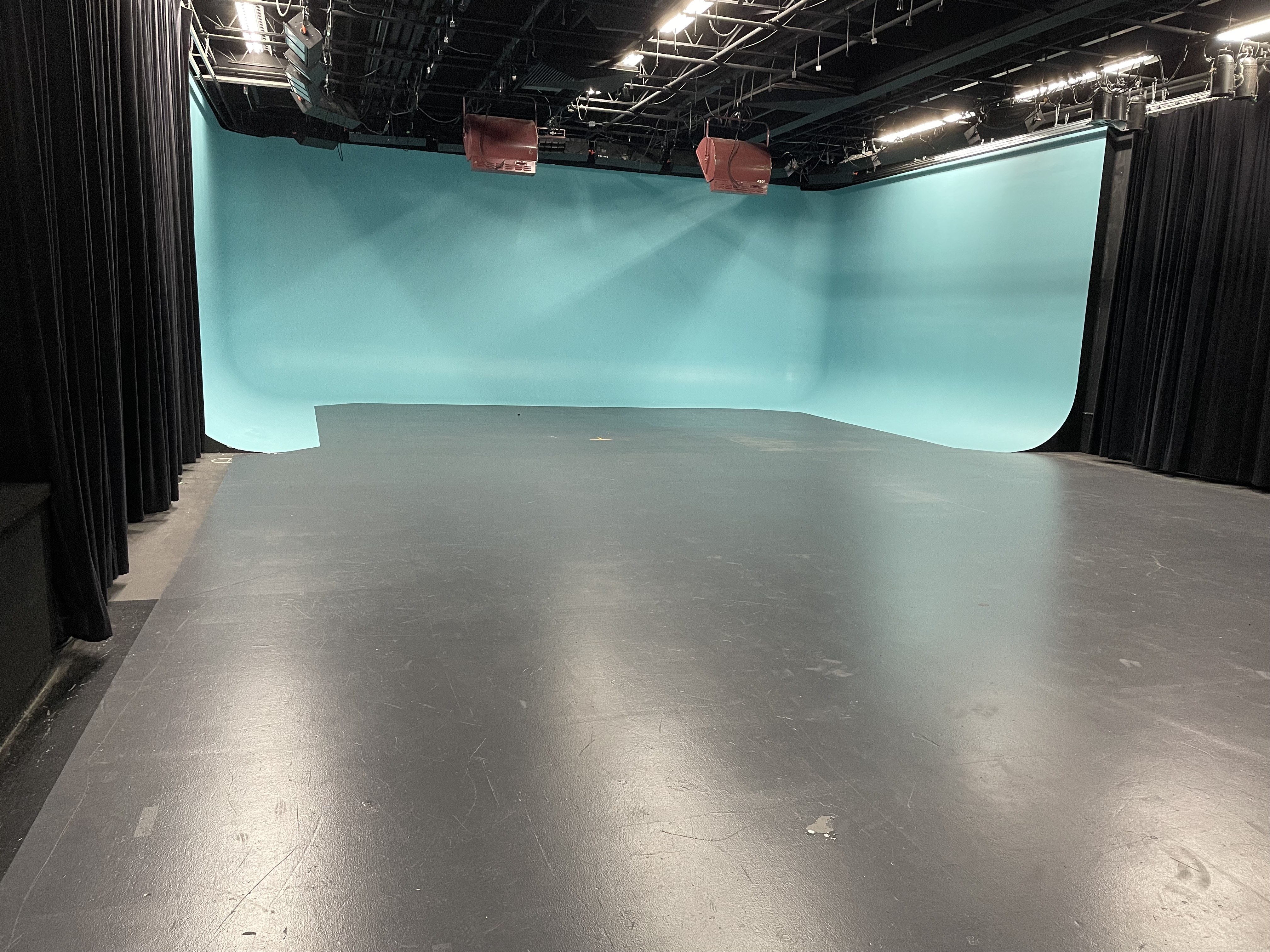 Studio B photo 4